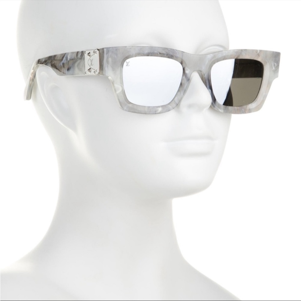Luis Vuitton “Charleston” Mens Mirrored Sunglasses - Picture 2 of 14